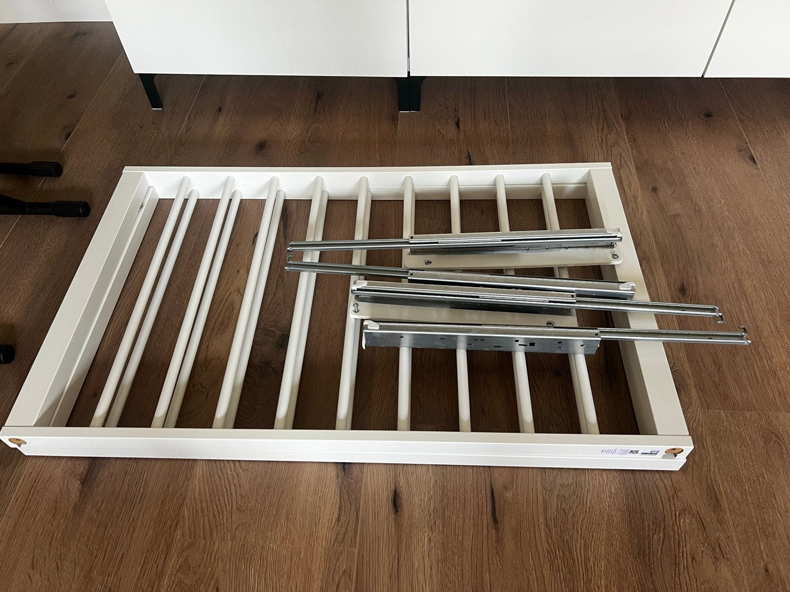 2 IKEA KOMPLEMENT Broekenrekken (wit), Ophalen, Met plank(en), 50 tot 100 cm, Zo goed als nieuw