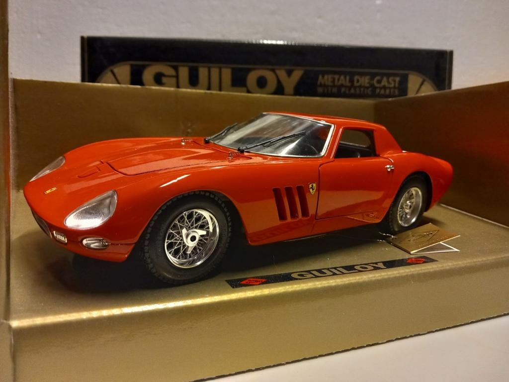Ferrari 250 GTO rood 1964 Guiloy metal 1:18 KRD, Hobby en Vrije tijd, Modelauto's | 1:18, Ophalen of Verzenden, Zo goed als nieuw