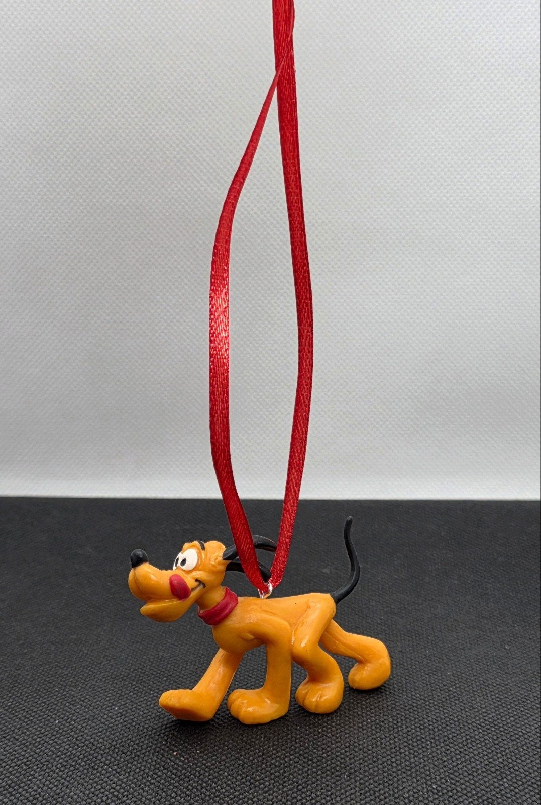Disney Pluto kerst ornament hanger kerstbal, Verzamelen, Disney, Ophalen of Verzenden, Goofy of Pluto, Zo goed als nieuw