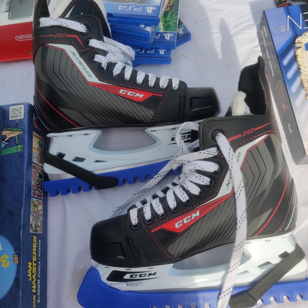 CCM Jetspeed ijshockeyschaatsen maat 36met draagtas, Ophalen of Verzenden, Zo goed als nieuw, IJshockeyschaatsen, Overige merken