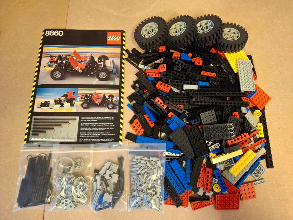 Lego 8860 Car Chassis. Jaren 80 Technic, Kinderen en Baby's, Speelgoed | Duplo en Lego, Lego, 33 Bath Road, Slough, UK, Lego, Compleet