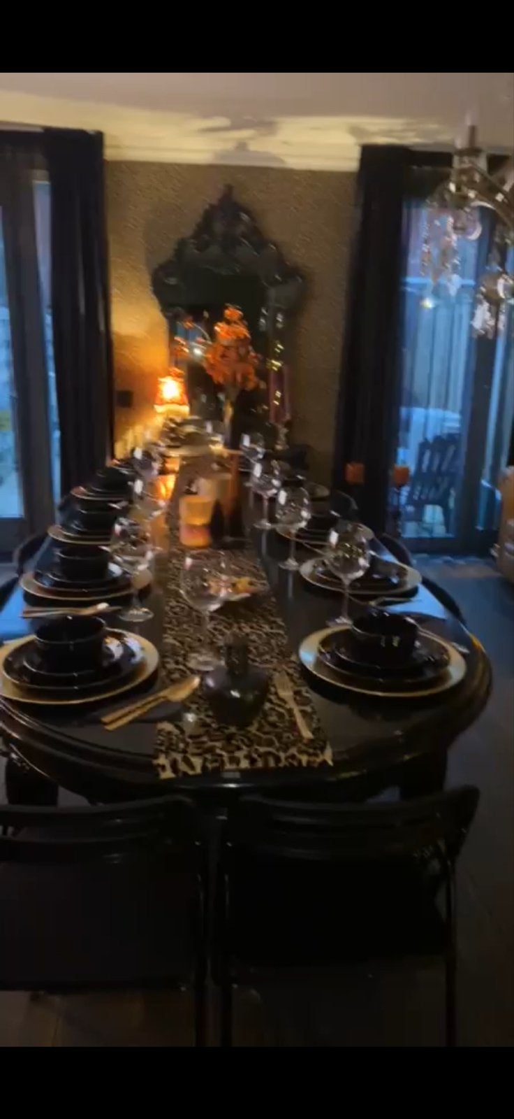 Gebruikte eettafel met 2 verlengstukken, Ophalen, Gebruikt, 100 tot 150 cm, Vijf personen of meer