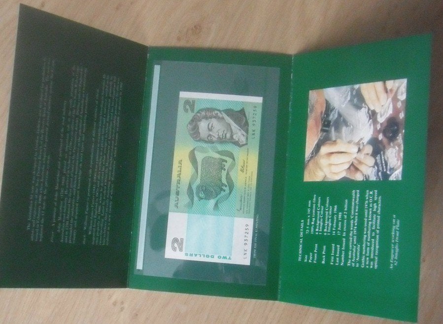 Australie 1985, mooi bankbiljet van 2 Dollar + folder (UNC), Verzenden, Los biljet