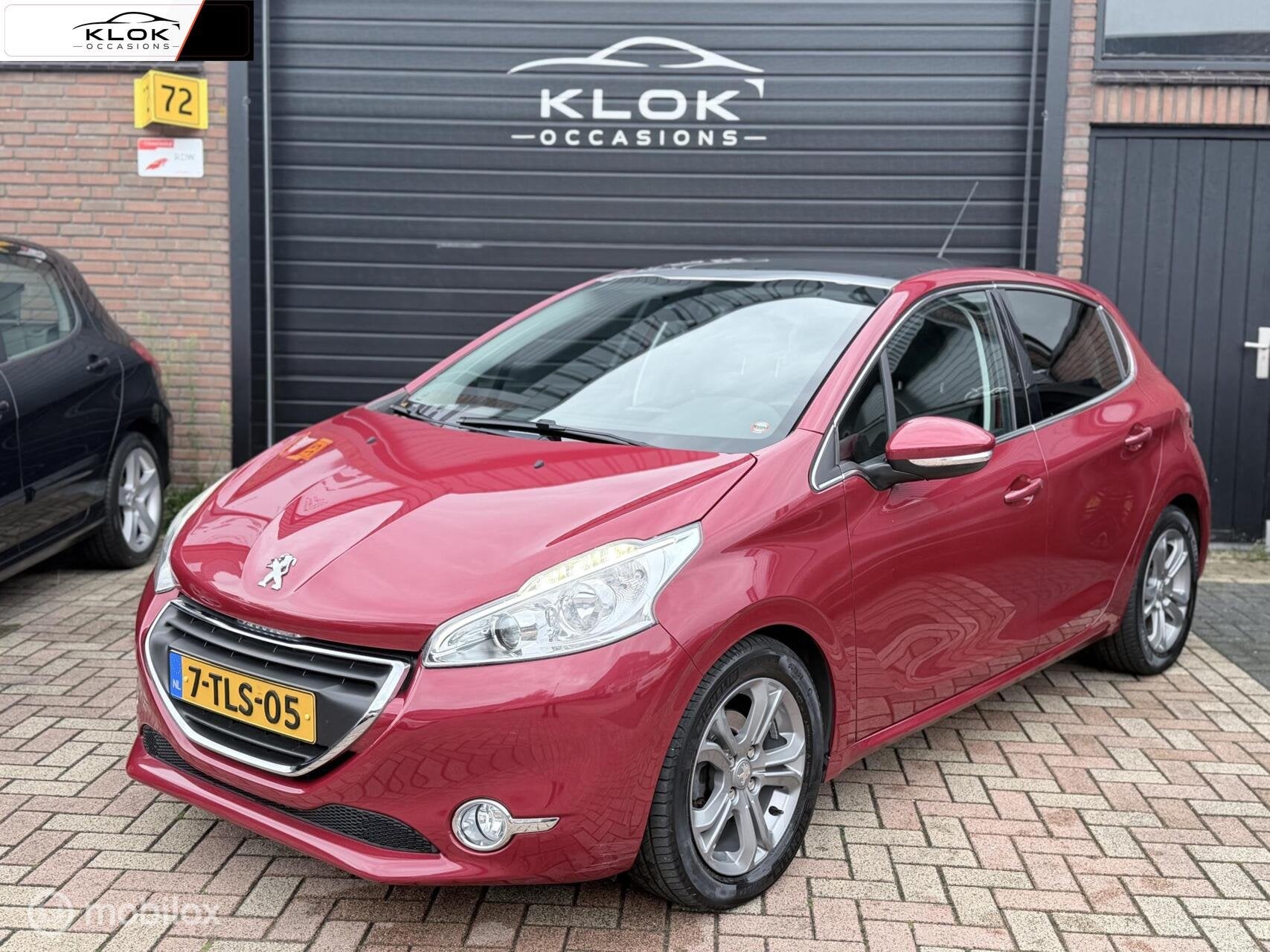 Peugeot 208 1.6 VTi Allure NAP Airco Cruise Pano Lage KM, Voorwielaandrijving, Euro 5, 4 cilinders, 49 €/maand