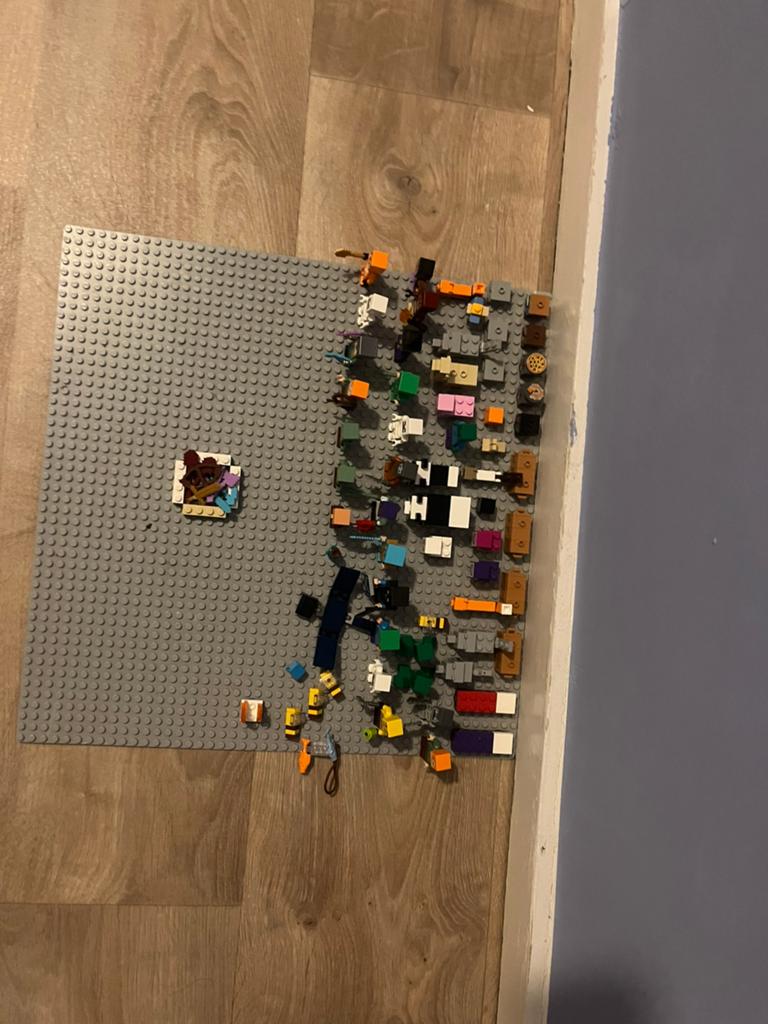 Lego Minecraft poppetjes en tools, Kinderen en Baby's, Speelgoed | Duplo en Lego, Ophalen of Verzenden