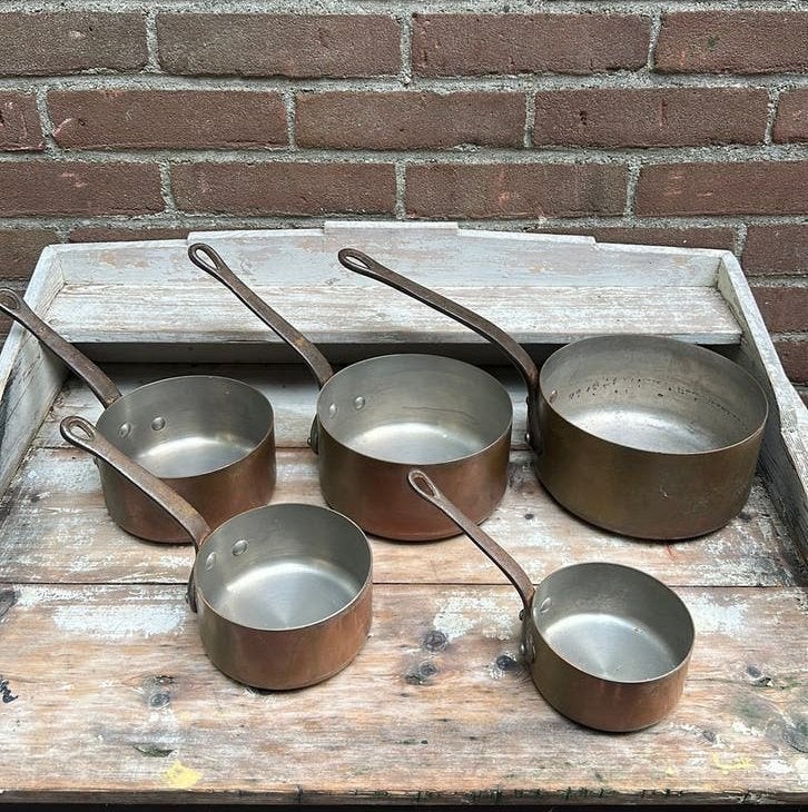Set van 5 koperen pannen gietijzer handvat ( geklonken), Pannenset, Ophalen of Verzenden, Antiaanbaklaag, Koper