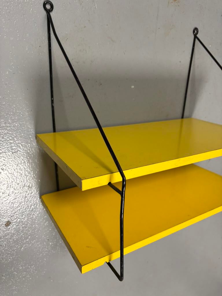 Nisse Stringing wandplanken geel, Huis en Inrichting, Woonaccessoires | Wandplanken en Boekenplanken, Ophalen of Verzenden, Zo goed als nieuw