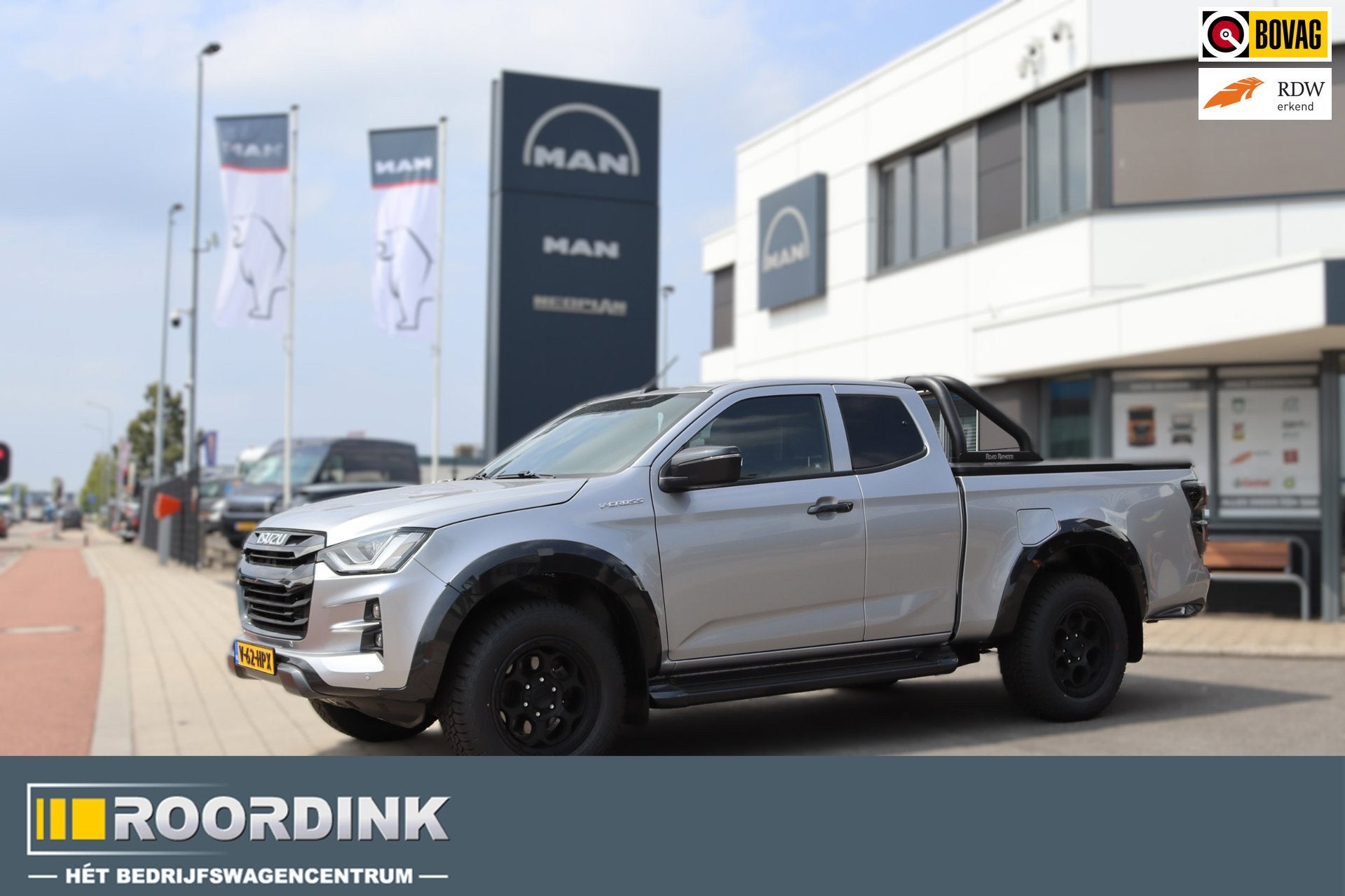 Isuzu D-Max 1.9 Extended Cab V-Cross Zwart LM met Terrain ba, Automaat, 1935 kg, Gebruikt, 4 cilinders