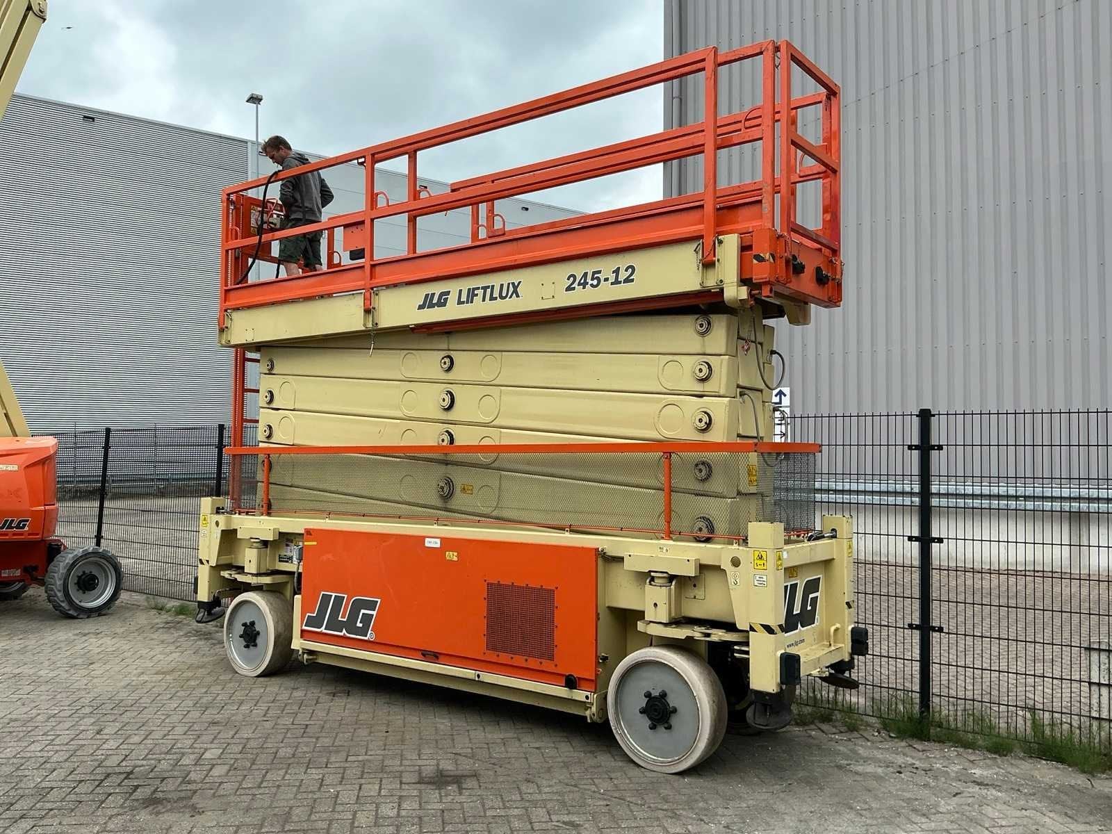 JLG SL 245-12 Schaarhoogwerker