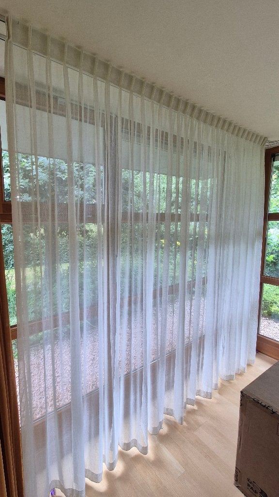 2x Witte Inbetween Gordijnen 280x260 cm Vitrage, Vitrage, Wit, Ophalen of Verzenden, Loodveter