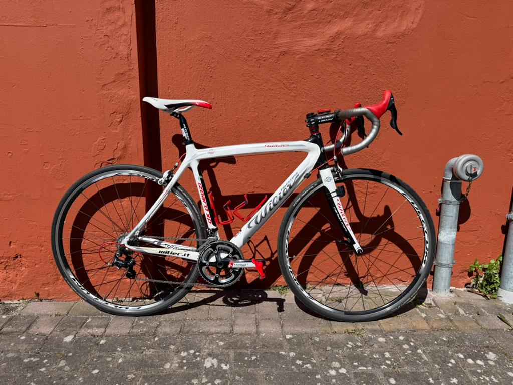 Wilier Izoard XP racefiets - Wit/Rood, Fietsen en Brommers, Fietsen | Racefietsen, 28 inch, Gebruikt, Carbon, 49 tot 53 cm