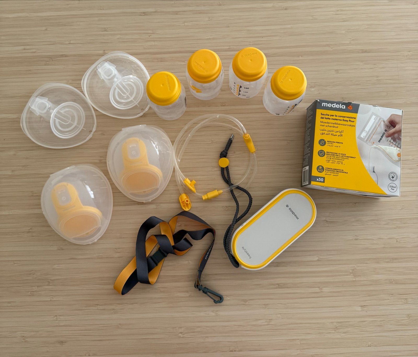 Medela Freestyle Double Kolfborst met gratis accessoires, Ophalen of Verzenden, Gebruikt