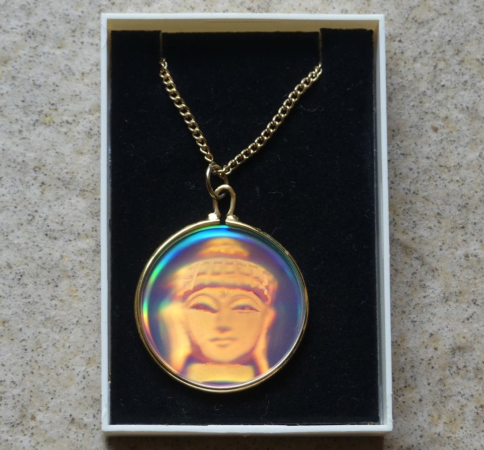 Boeddha hologram hanger holo glas aan ketting, Gebruikt, Ophalen of Verzenden, Goud, Overige materialen
