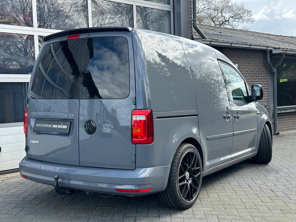 Volkswagen Caddy 2.0 TDI L1H1 | 150pk | Black Line | Betongr, Voorwielaandrijving, Gebruikt, 4 cilinders, Volkswagen