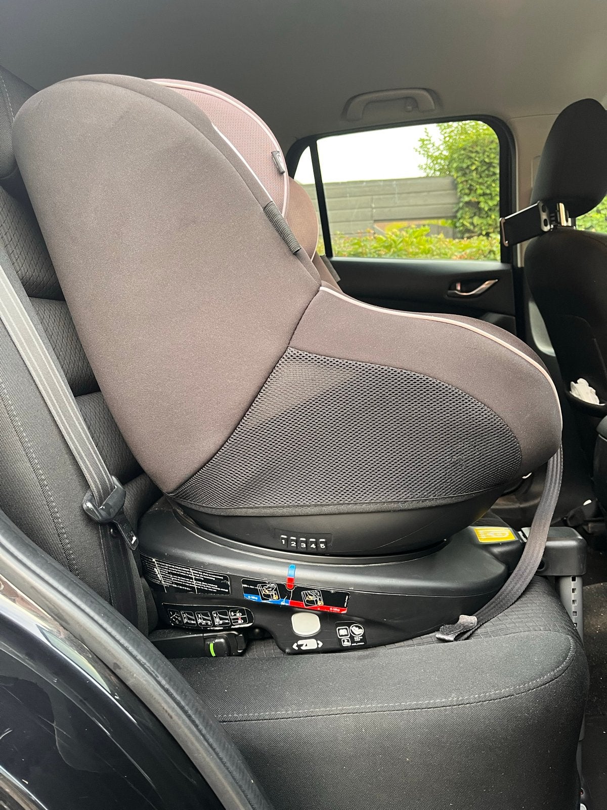 Joie 360 Spin Autostoel - Verstelbaar, Kantelbaar, Draaibaar, Gebruikt, 0 t/m 18 kg, Verstelbare rugleuning, Isofix
