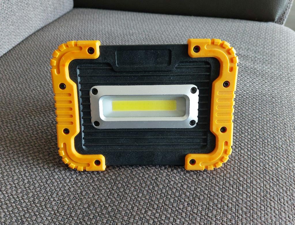 Looplamp (led) op 4 AA batterijen., Ophalen of Verzenden, Zo goed als nieuw