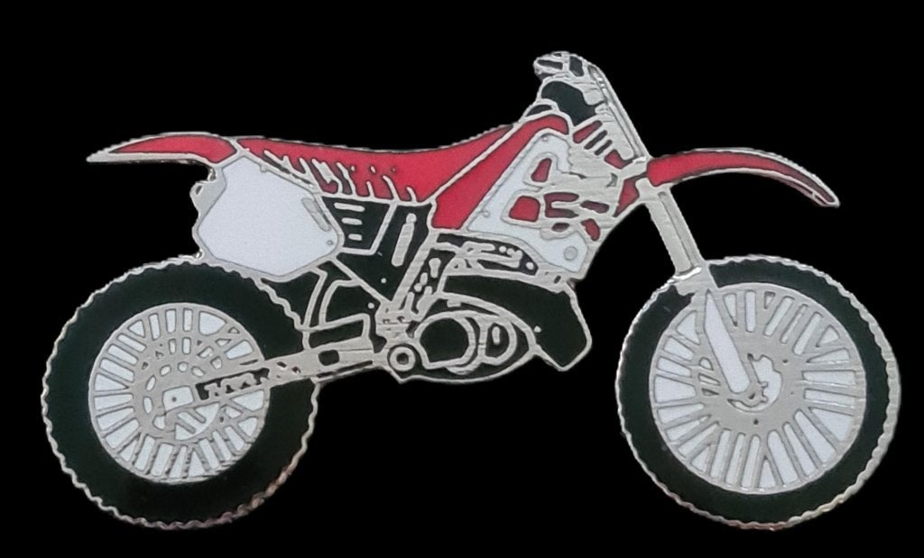 Suzuki RM 250 pin- rood, Verzenden, Nieuw, Transport, Speldje of Pin