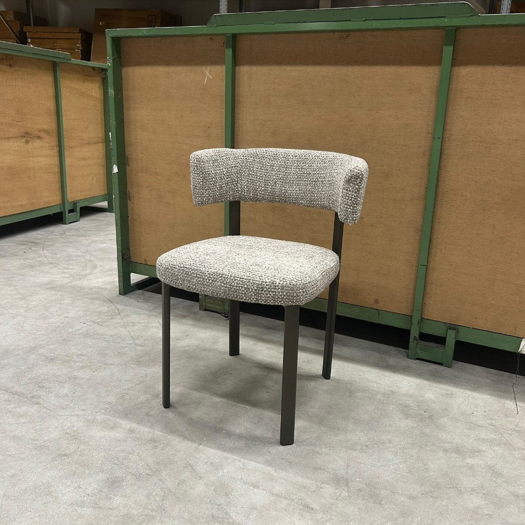 Foto 3 van UITVERKOOP: Luxe Grijze Japandi Eetkamerstoel