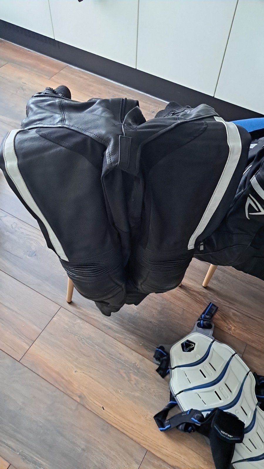 Difi motorjas en broek, maat 54, zwart/wit, Ophalen, Broek | leer, Heren, Difi