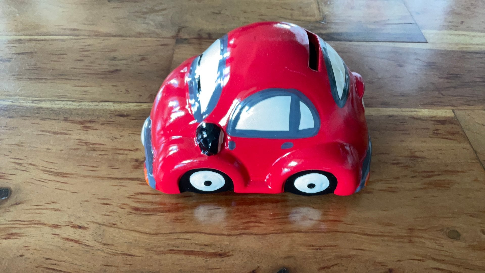 Rode auto spaarpot -, Ophalen of Verzenden, Nieuw, Steen, Aardewerk of Keramiek, Vervoermiddel