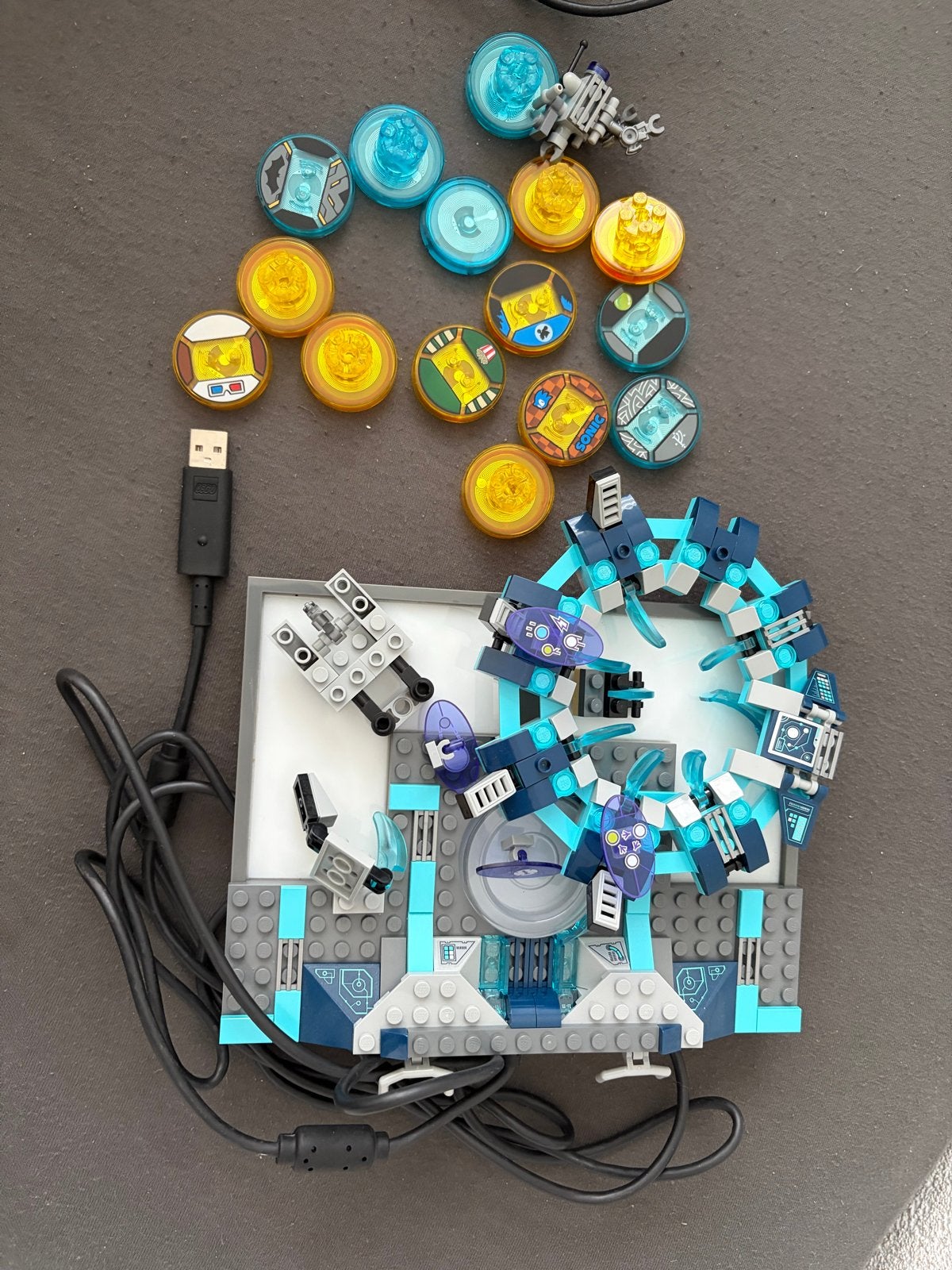 Lego Dimensions Starter Pack met extra figuren en discs, Gebruikt, Overige thema's, Verzenden, Lego