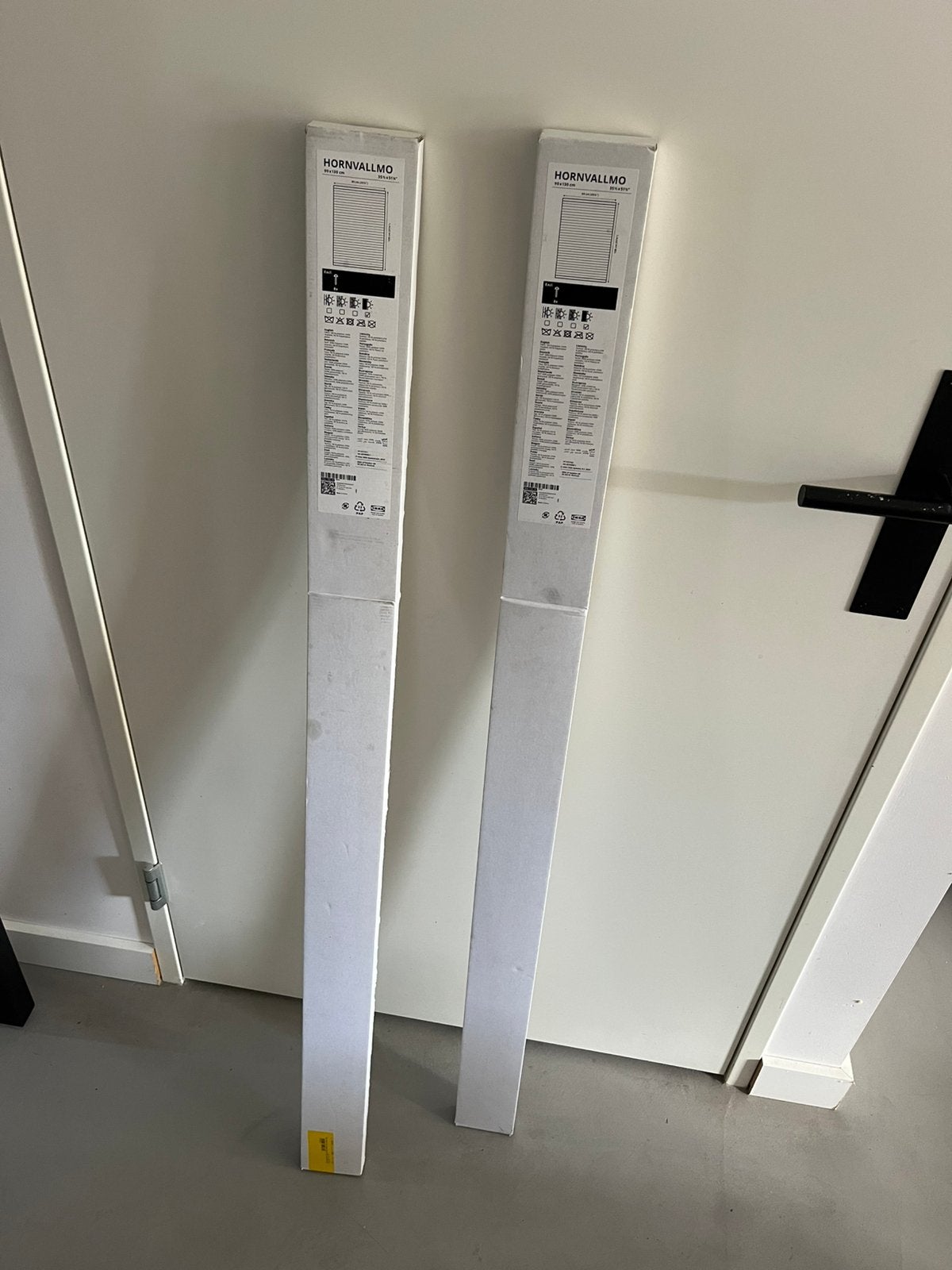 2x Ikea HORNVALLMO 90x130cm gordijnen verduisterend, Ophalen, Nieuw