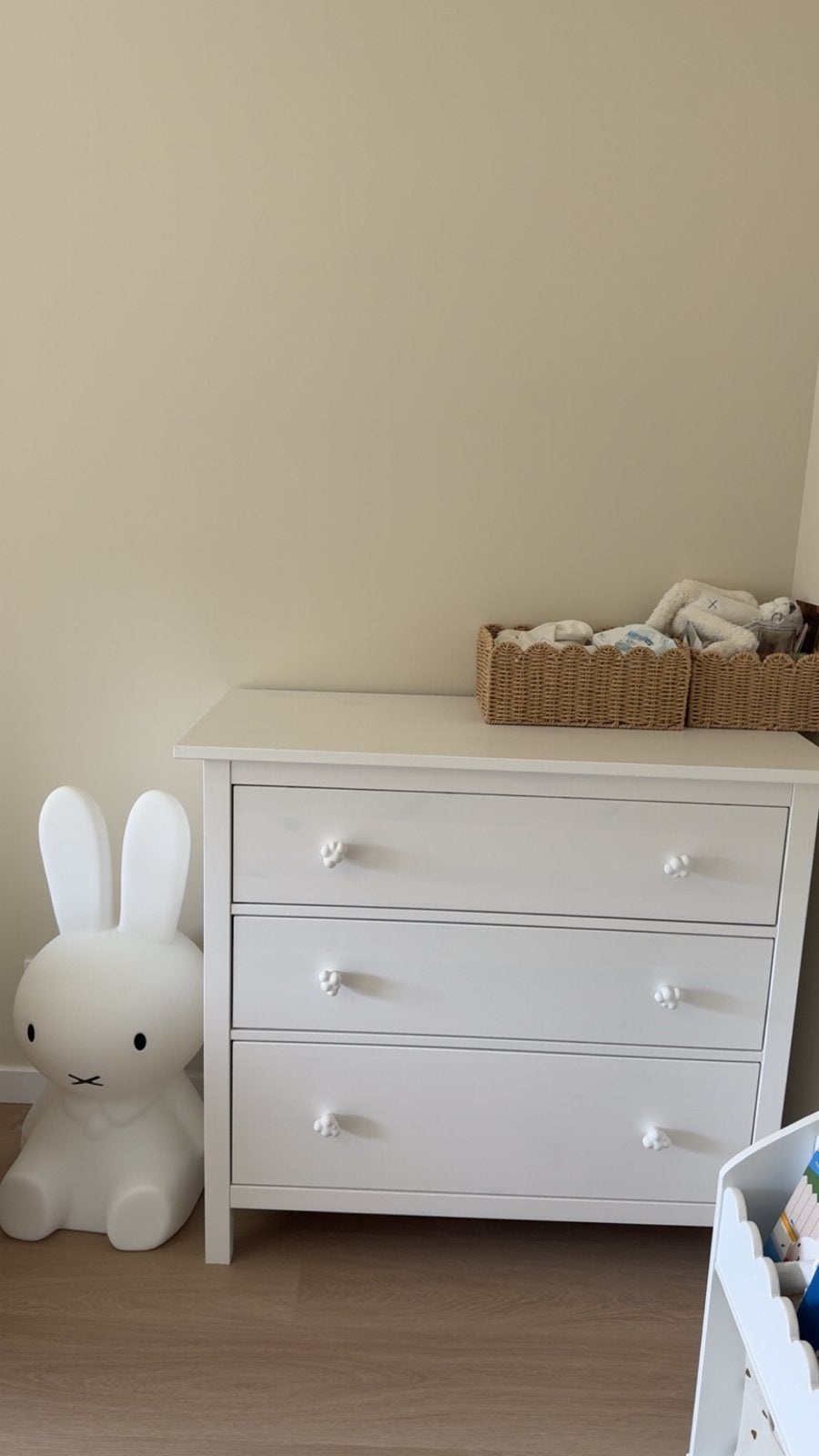 Ikea Hemnes ladekast (commode) met wolken kastknoppen, Ophalen, Gebruikt, 50 tot 70 cm, 75 tot 100 cm
