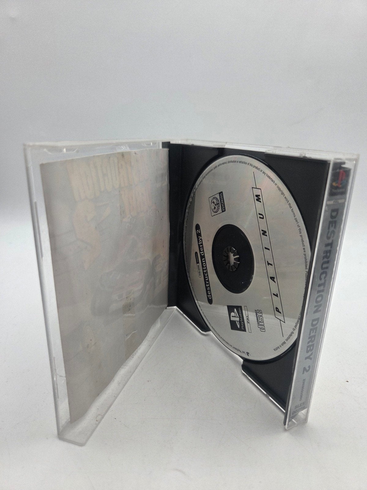 Destruction Derby 2 - PlayStation 1 (PS1) Platinum, Gebruikt, 10 Great Marlborough Street, London, W1F 7LP, UK, Racen en Vliegen