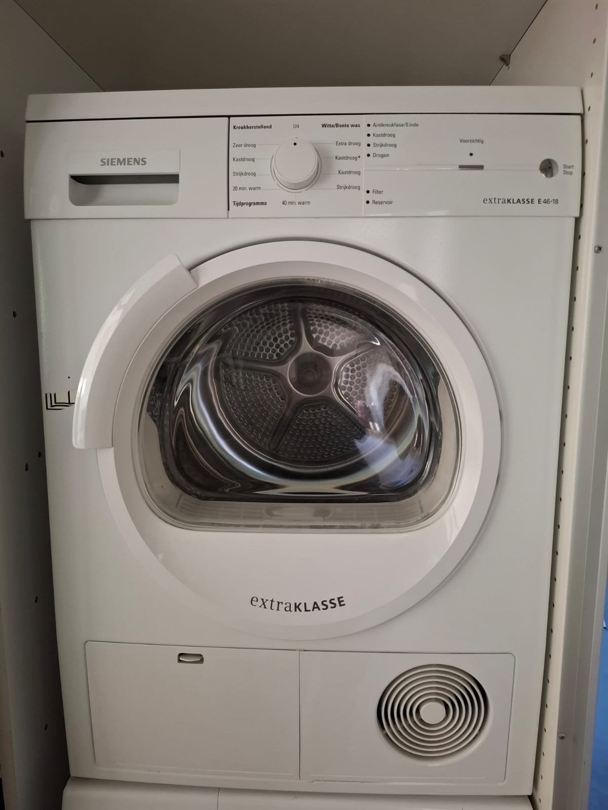 Siemens extraKlasse E46-18 Condensdroger, Ophalen, 6 tot 8 kg, Gebruikt, Voorlader