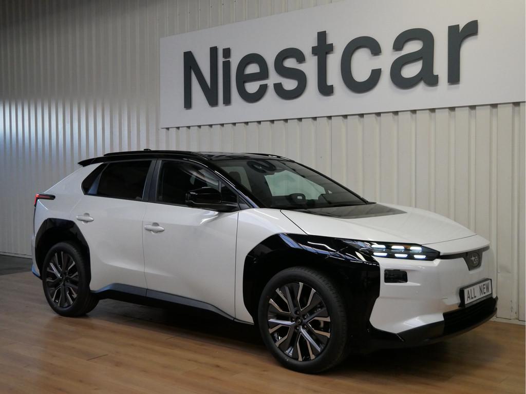 Subaru SOLTERRA 4E-xperience+ 73.1 kWh Two Tone (bj 2026), Gebruikt, Zwart, Wit, Vierwielaandrijving