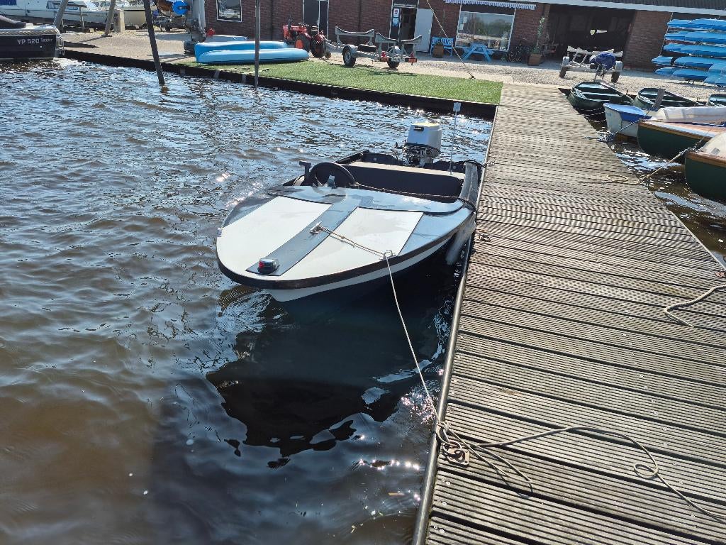 Kleine speedboot met 15 Pk Honda 4 takt, Watersport en Boten, Speedboten, Ophalen, Zo goed als nieuw, Minder dan 70 pk, Buitenboordmotor