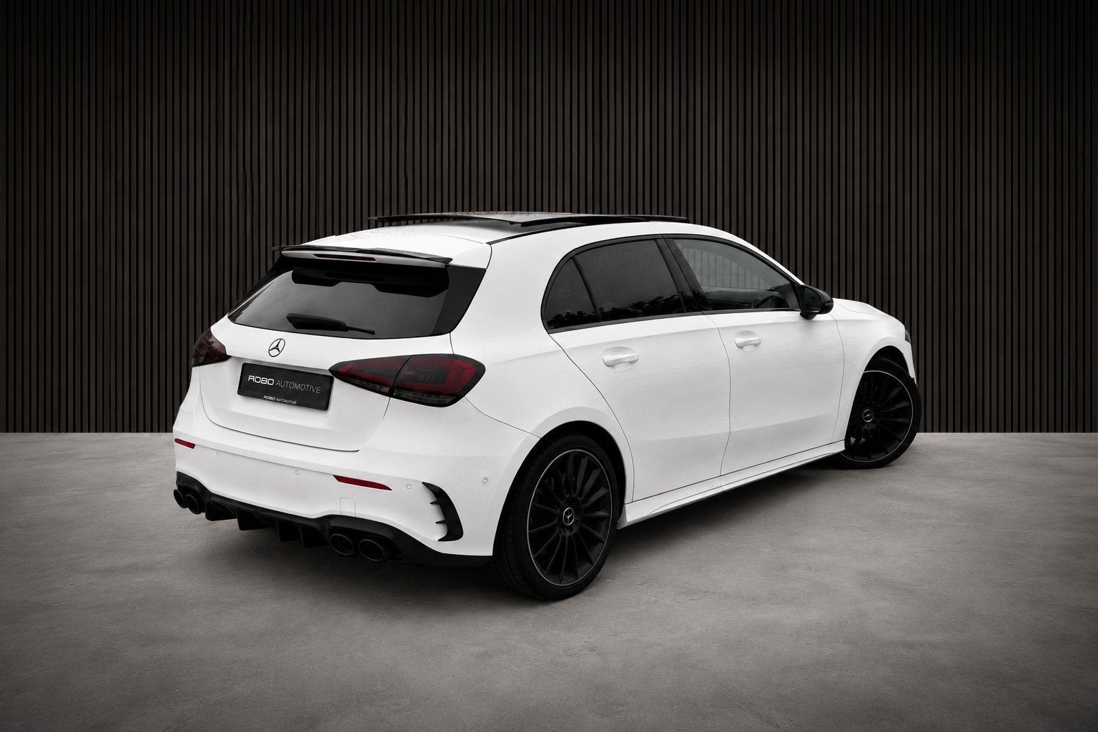 Mercedes-Benz A-Klasse 200 Business Solution AMG Upgrade | P, Auto's, Gebruikt, 4 cilinders, Wit, 1600 kg