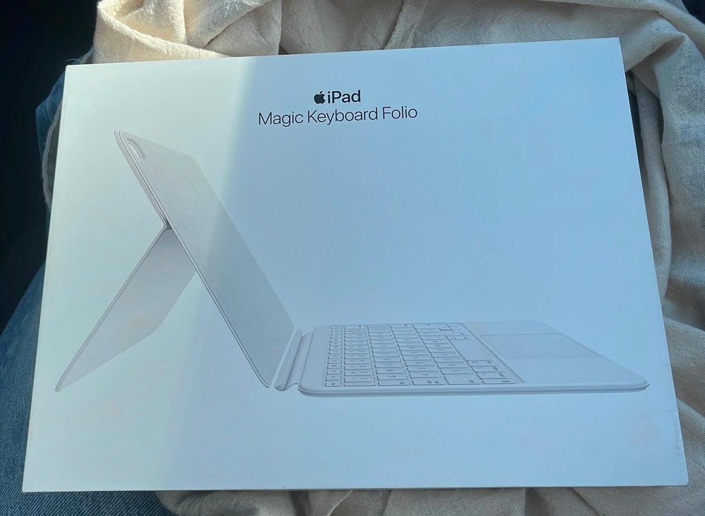 Apple Magic Keyboard Folio voor iPad (nieuw, ongeopend), Computers en Software, Apple iPad, Wit, Nieuw, 64 GB