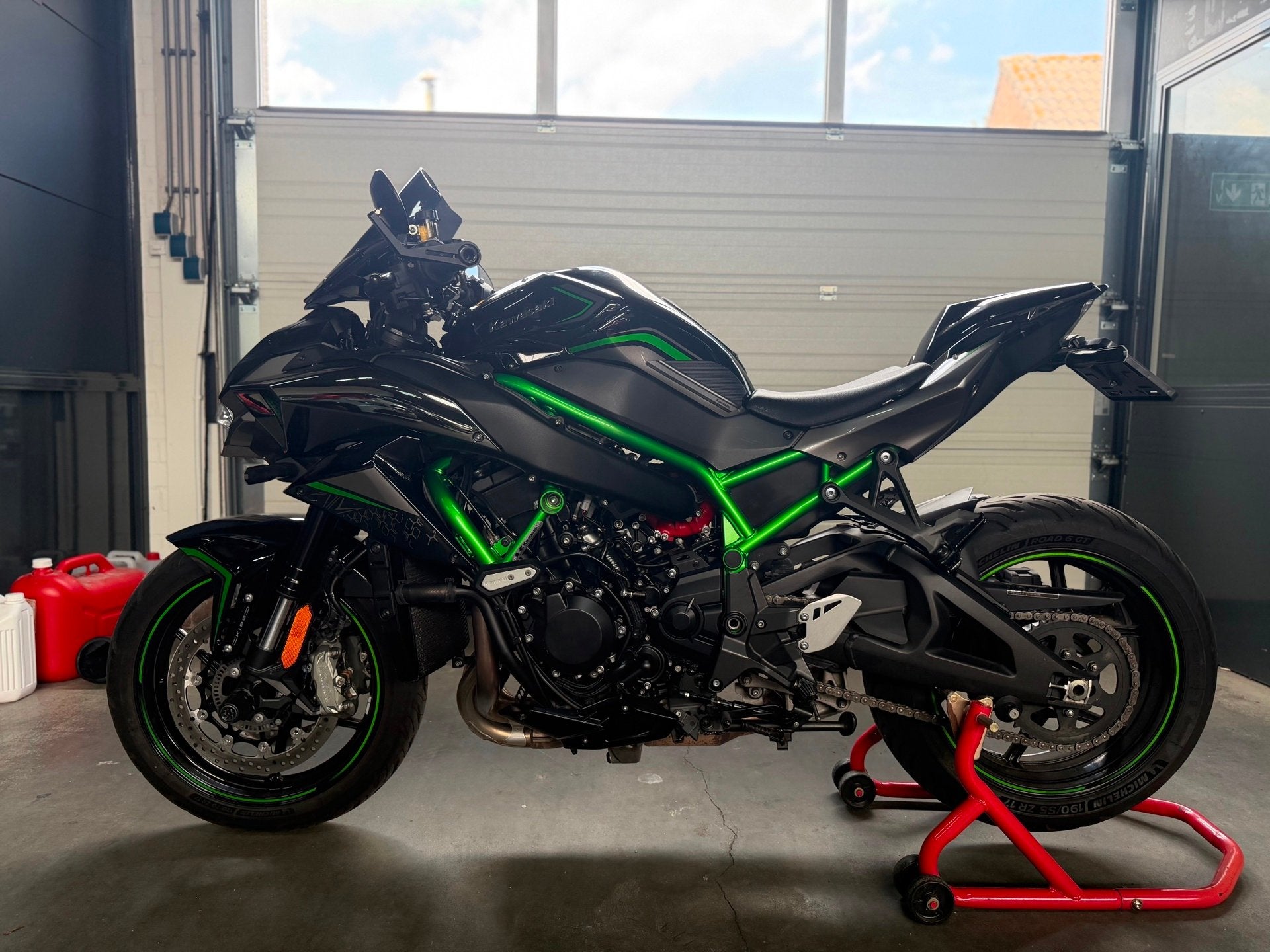 Kawasaki Tour Z H2 SUPERCHARGED|SCORPION|TOP STAAT|ZH2|, Bedrijf, Meer dan 35 kW, Toermotor, LED Verlichting