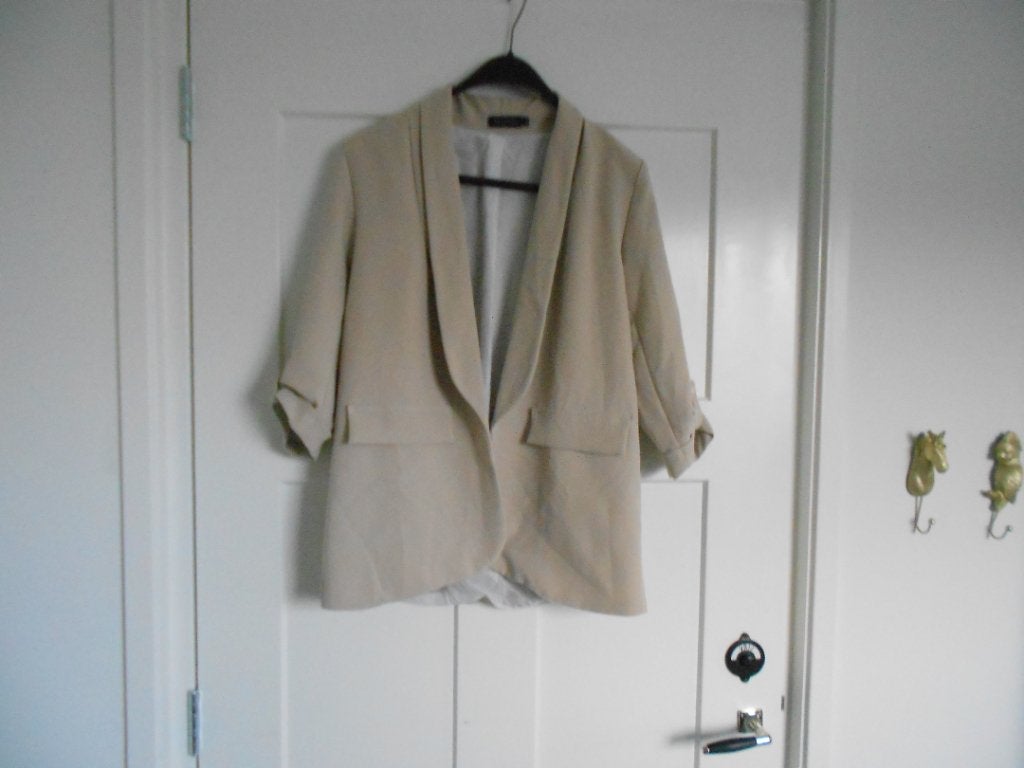Beige blazer van Pescara, maat M., Maat 38/40 (M), Verzenden, Beige, Pescara