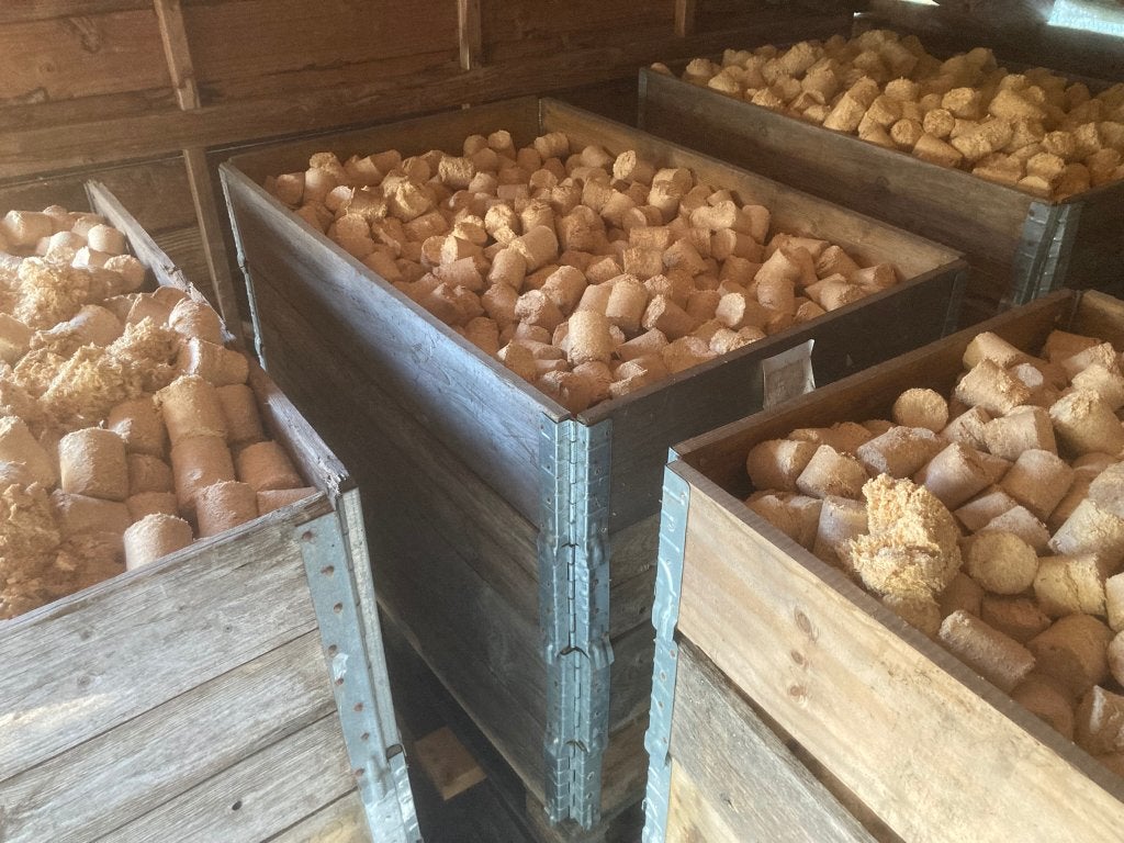 Houtkachel briketten vurenhout, Minder dan 3 m³, Ophalen, Blokken