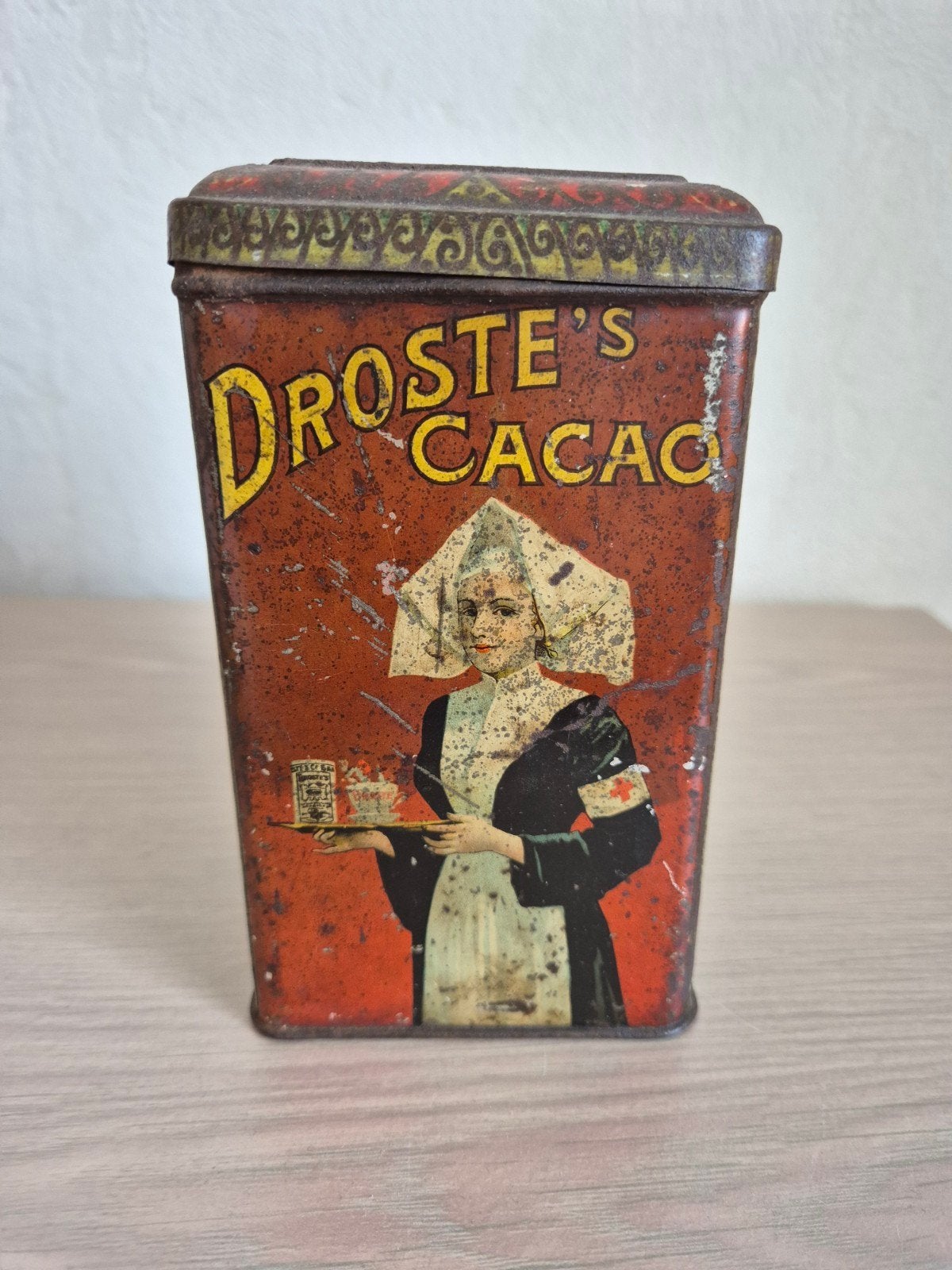 Droste blik met rood kruisje en wit busje., Verzamelen, Blikken, Ophalen of Verzenden, Gebruikt, Overige, Droste