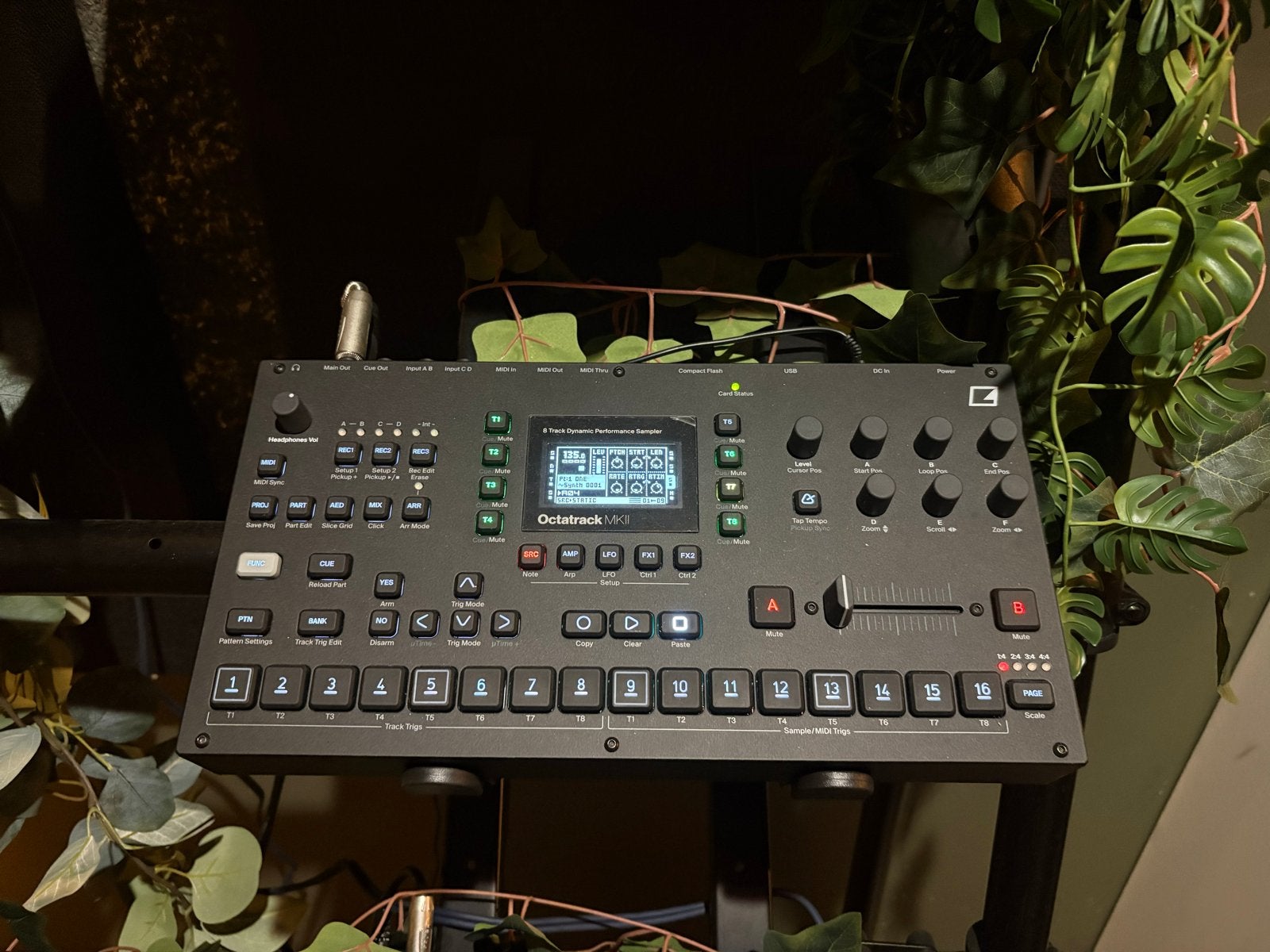 Elektron Octatrack MKII - Sampler/Sequencer, Overige aantallen, Zo goed als nieuw, Met midi-aansluiting, Ophalen