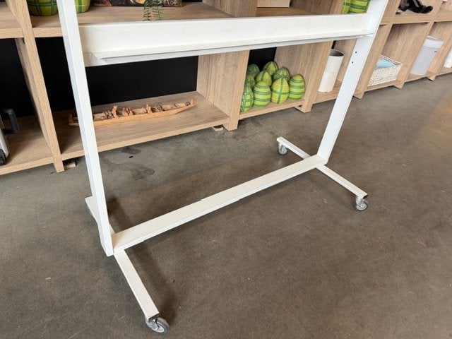 Dubbel magnetisch whiteboard op wielen 132x67xH192 cm, 55st, Ophalen of Verzenden, Mobiel, Gebruikt, Whiteboard