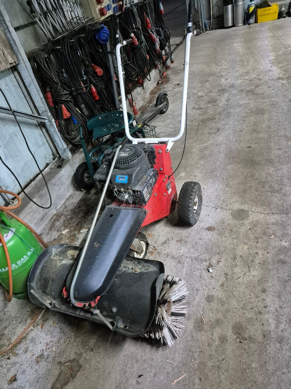 Tielbürger veegmachine - motor loopt goed, Ophalen of Verzenden, Overige typen