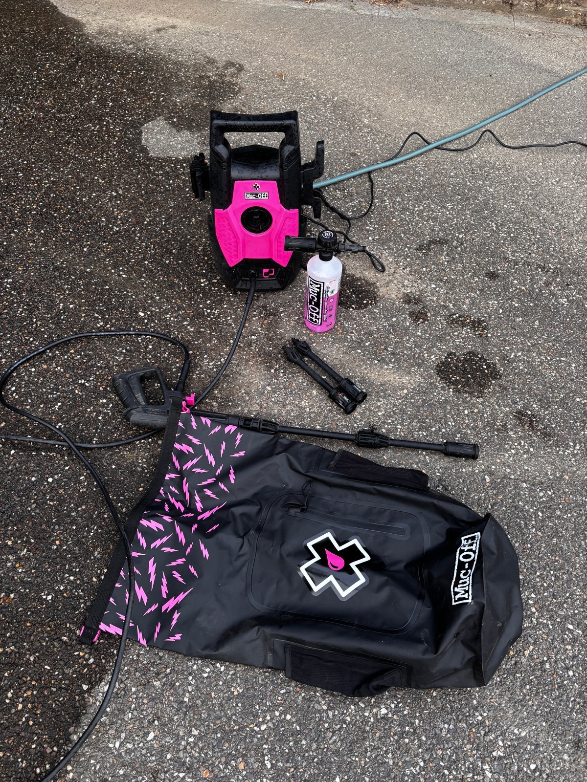 Muc-Off hogedrukreiniger met tas en accessoires, Ophalen, Gebruikt, Kinderfiets, Overige materialen
