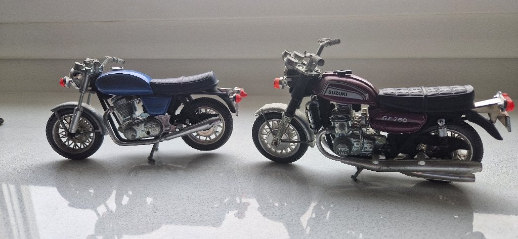motoren metalen schaalmodellen Suzuki en Norton, Ophalen, Gebruikt, Motor