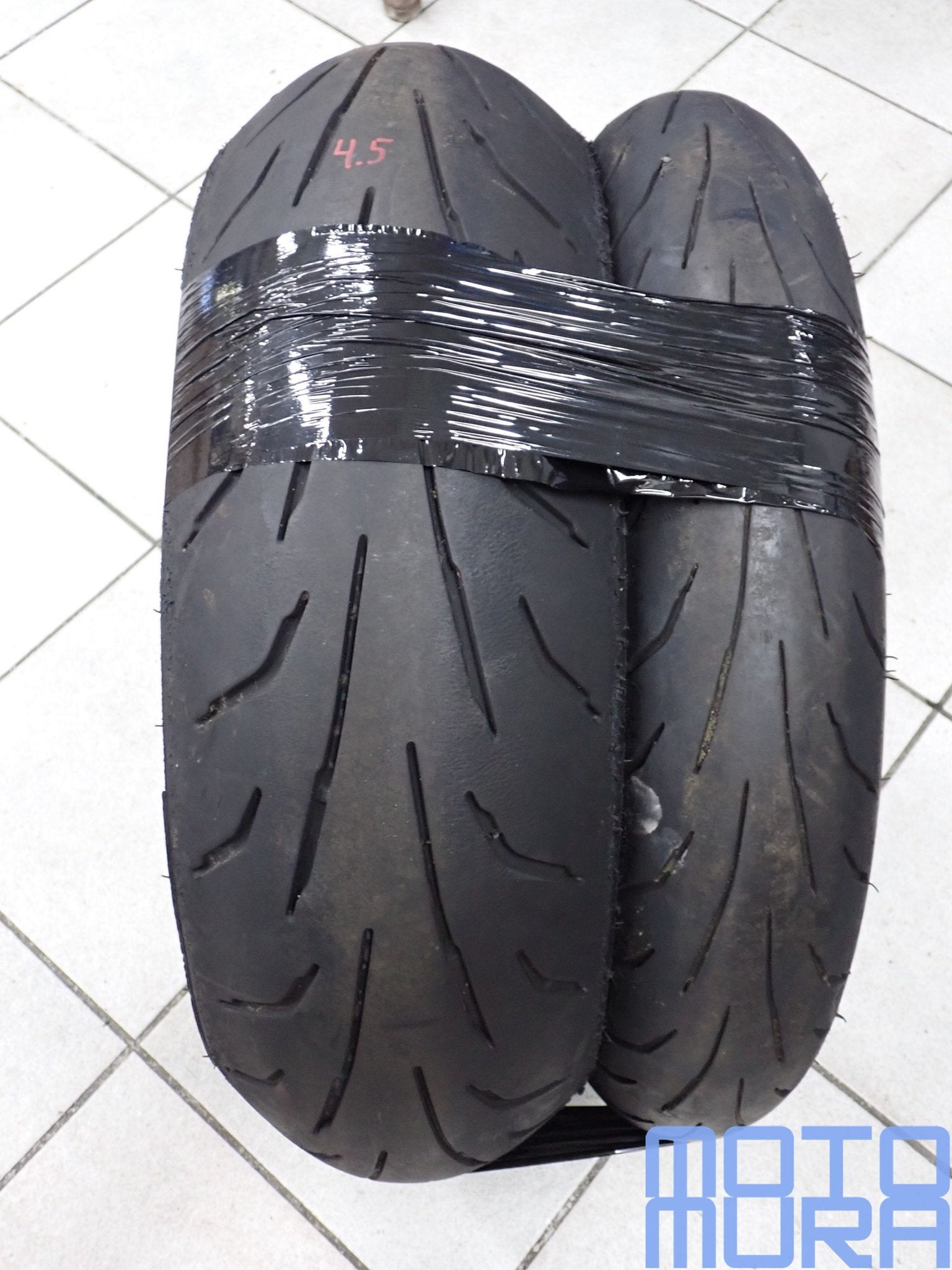 Dunlop qalifier core 120/70ZR17 180/55ZR17 bandenset voorban, Motoren, Gebruikt, -, -, Ophalen of Verzenden
