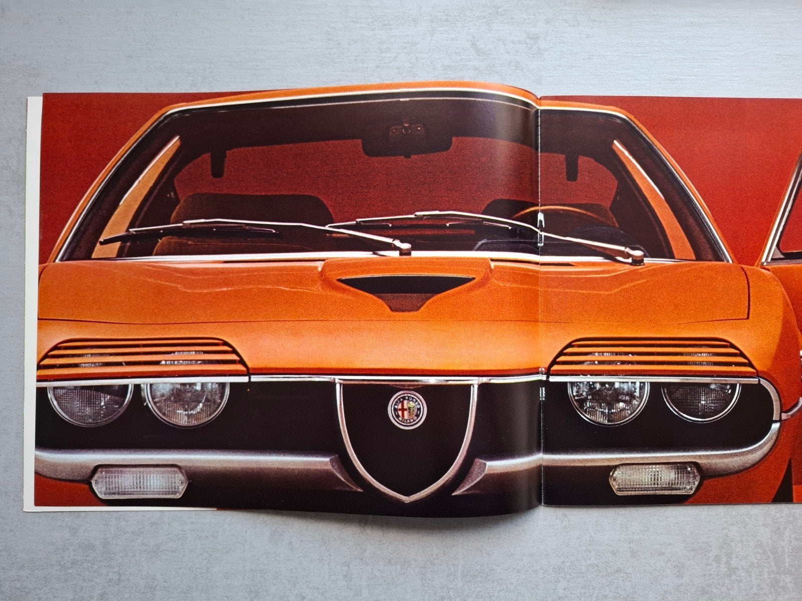 Alfa Romeo Montreal brochure - 1973, Ophalen of Verzenden, Zo goed als nieuw, Alfa Romeo