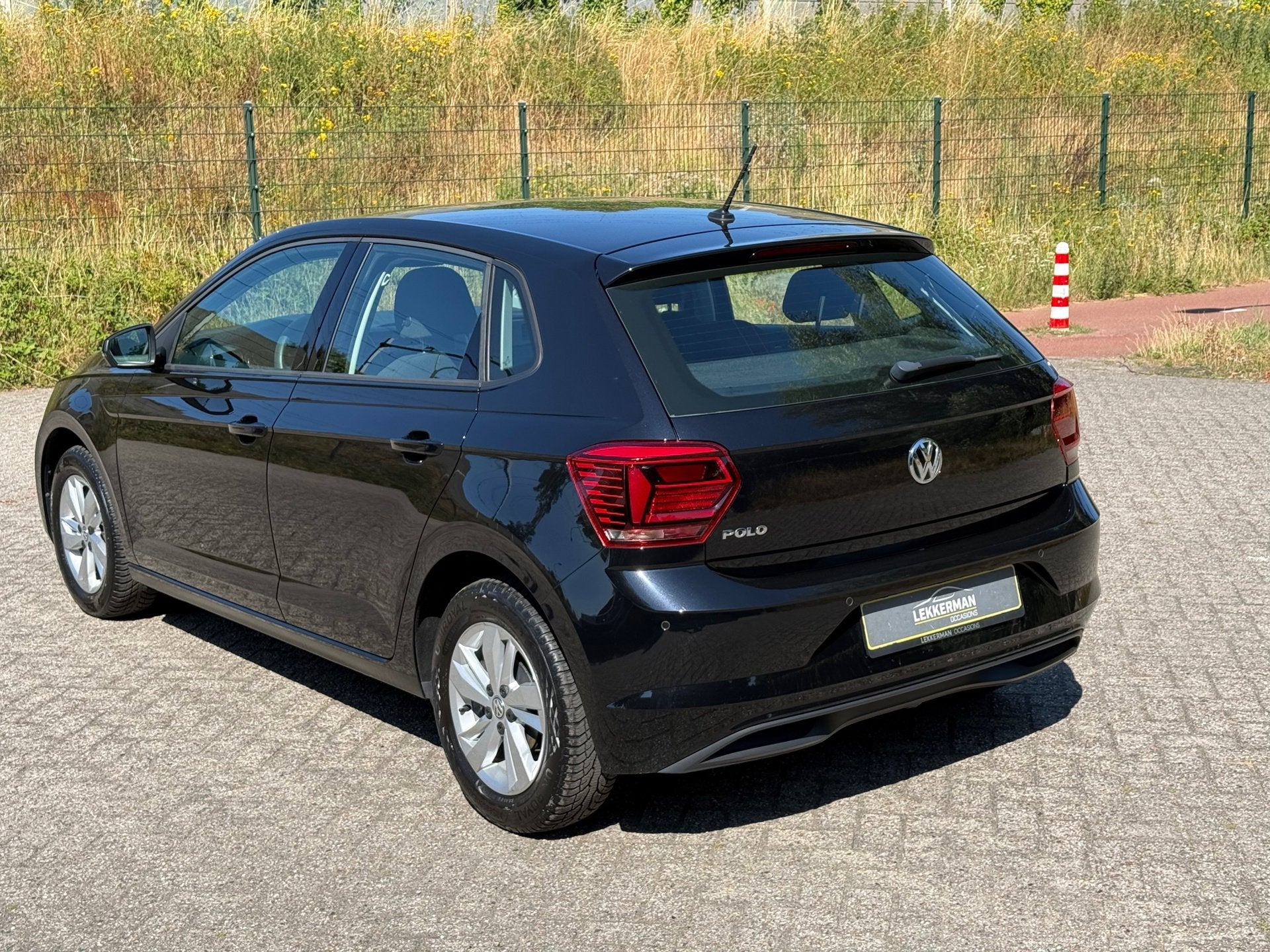 Volkswagen Polo 1.0 TSI Highline DSG I CARPLAY I PDC I CLIMA, Auto's, Volkswagen, Gebruikt, 95 pk, Zwart, Origineel Nederlands
