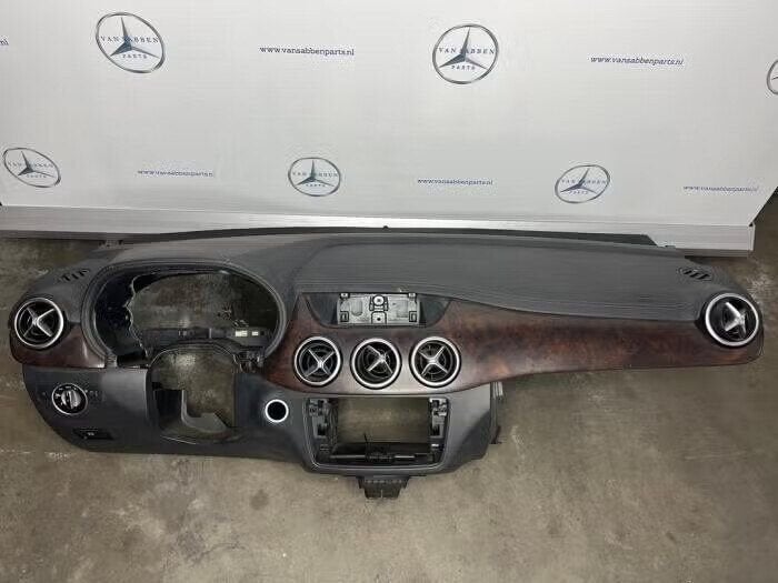Dashboard van een Mercedes B-Klasse, Ophalen of Verzenden, Gebruikt