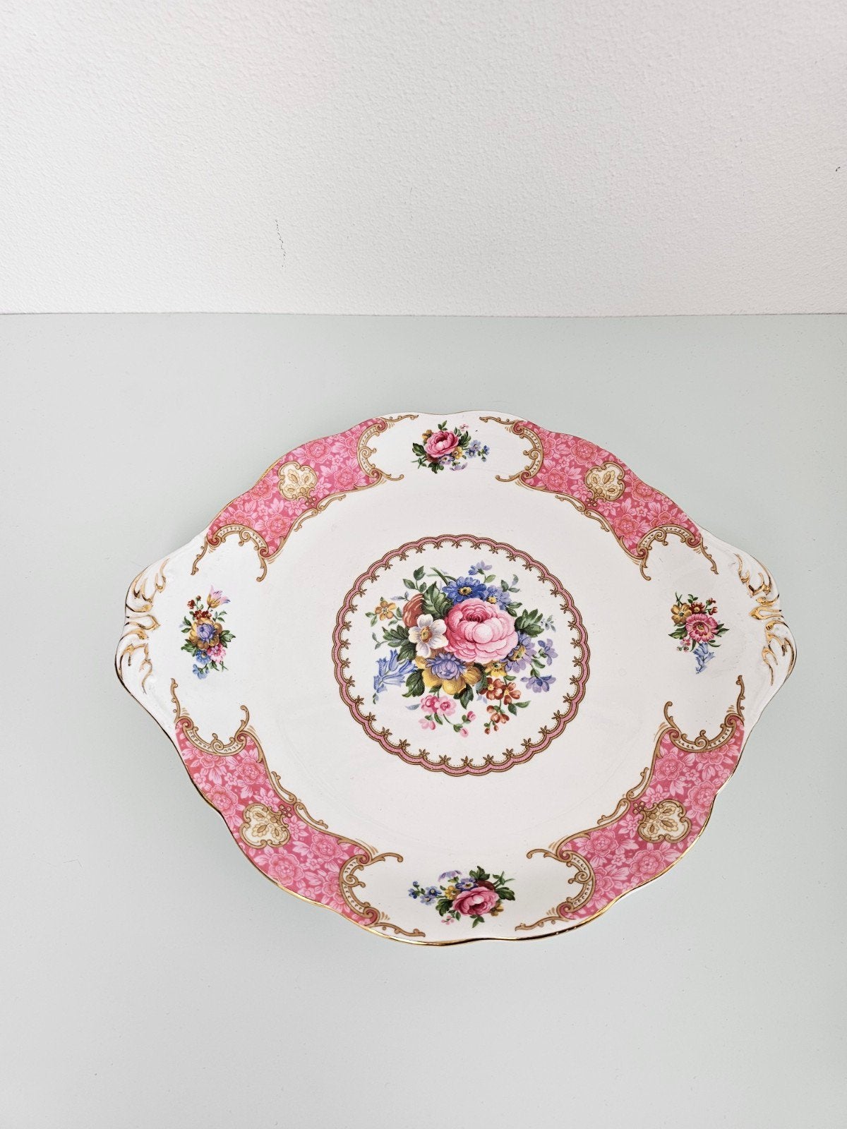 Royal Albert Lady Carlyle Taartschotel/Gebakschaal, Antiek en Kunst, Ophalen of Verzenden