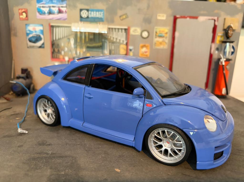 Vw new beetle  cup, Hobby en Vrije tijd, Modelauto's | 1:18, Ophalen of Verzenden, Bburago