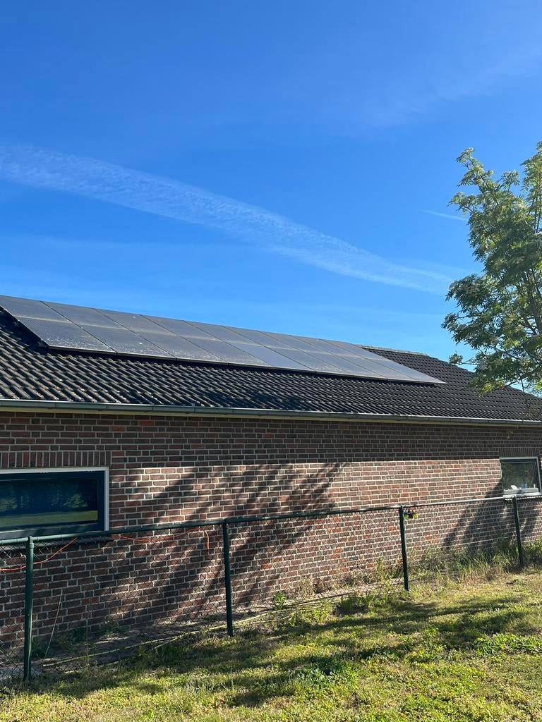 18 zonnepanelen incl.SAJ Suntrio Plus 5K omvormer, Ophalen, Gebruikt, Compleet systeem, 200 wattpiek of meer