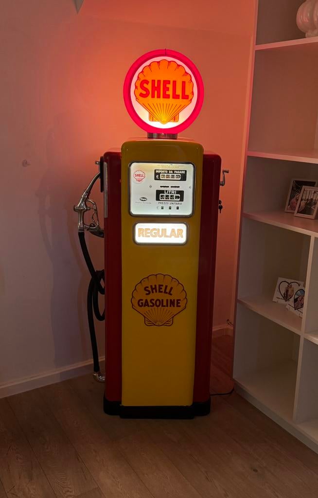Vintage benzinepomp NIEUWSTAAT, Ophalen, Zo goed als nieuw